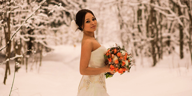 невеста, свадебное платье-бюстье, зима