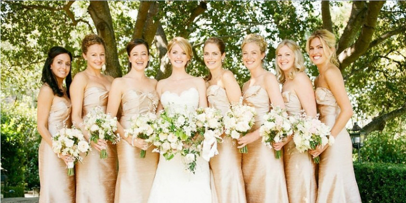 невеста, свадебное платье, подружки невесты, цвет айвори