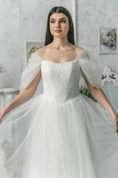 5541 Платье свадебное