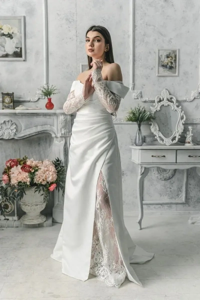 5545 Платье с кружевом