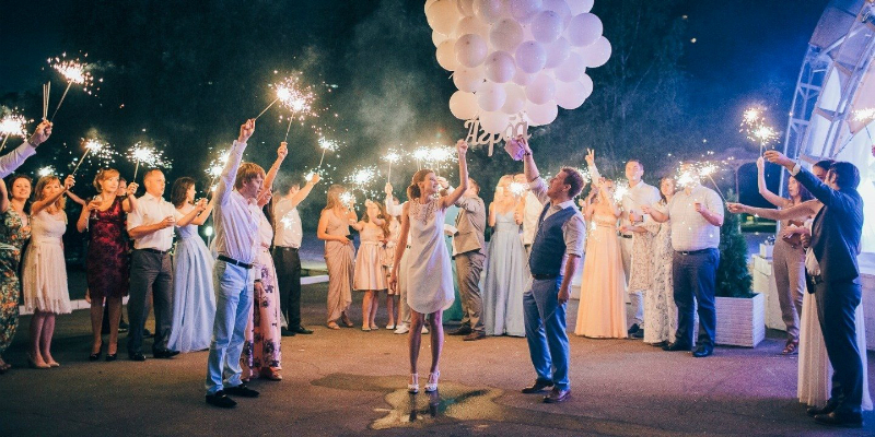 свадьба, празднование, запуск шаров