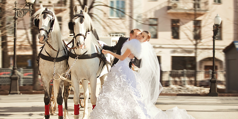 кортеж с лошадьми, зимняя свадьба