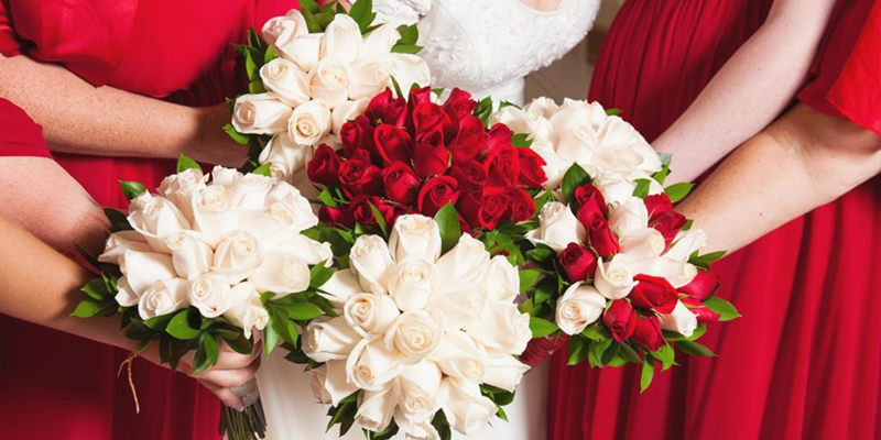 Цветы для невесты и подружек
