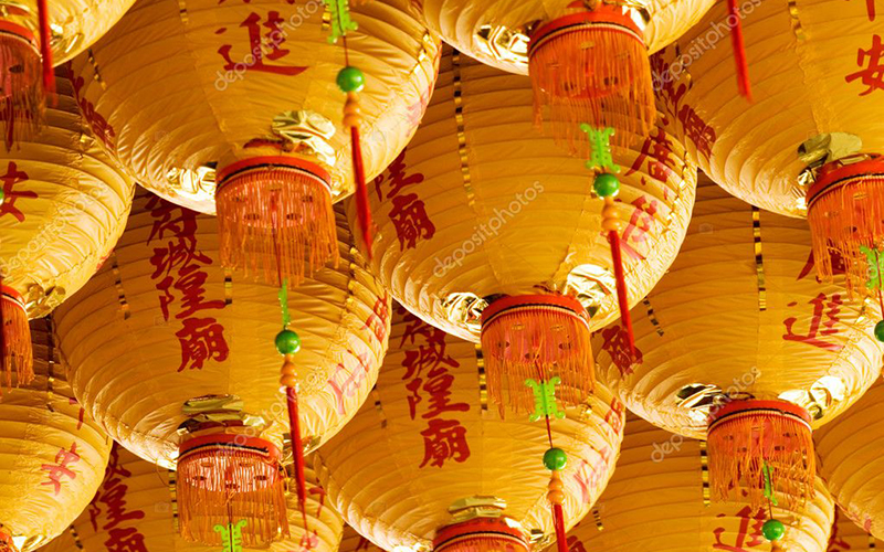 Желтые китайские шары