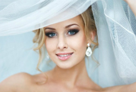Как подобрать свадебный образ для блондинки?