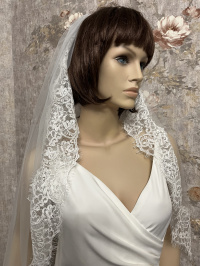 112 Фата с кружевом (100 см)