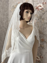 113 Фата с кружевом (100 см)