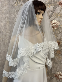 117 Фата, кружево с бисером