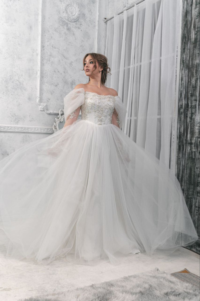 5534 Платье кружево и фатин